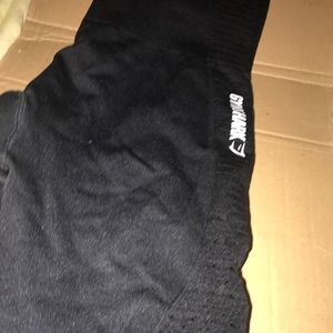 black gymshark seamless leggings